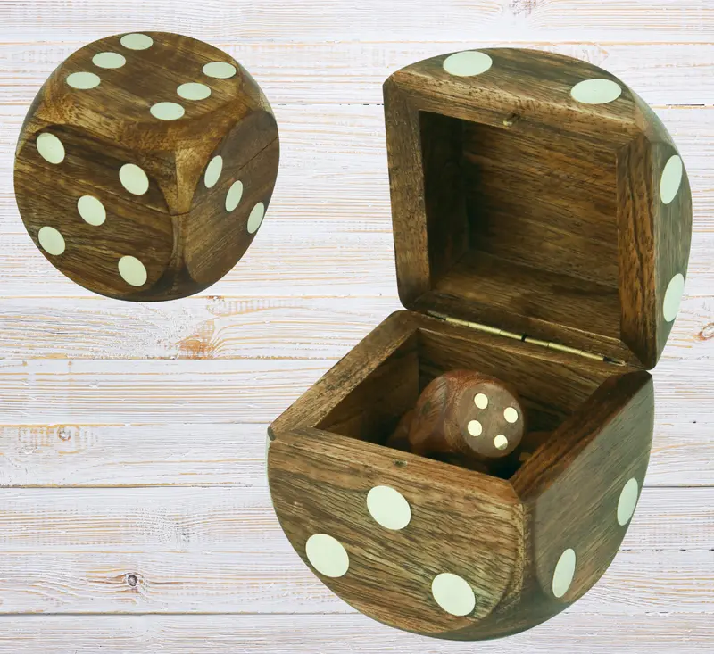 6 Würfel in Holzbox mit Klappdeckel und Messing - Aufbewahrung Würfel, kein Würfelbecher