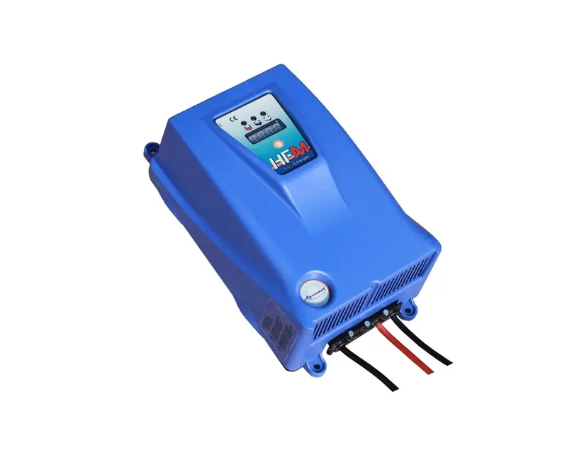 Aquamot HFM 12V/30A Ladegerät – intelligentes Batterieladegerät