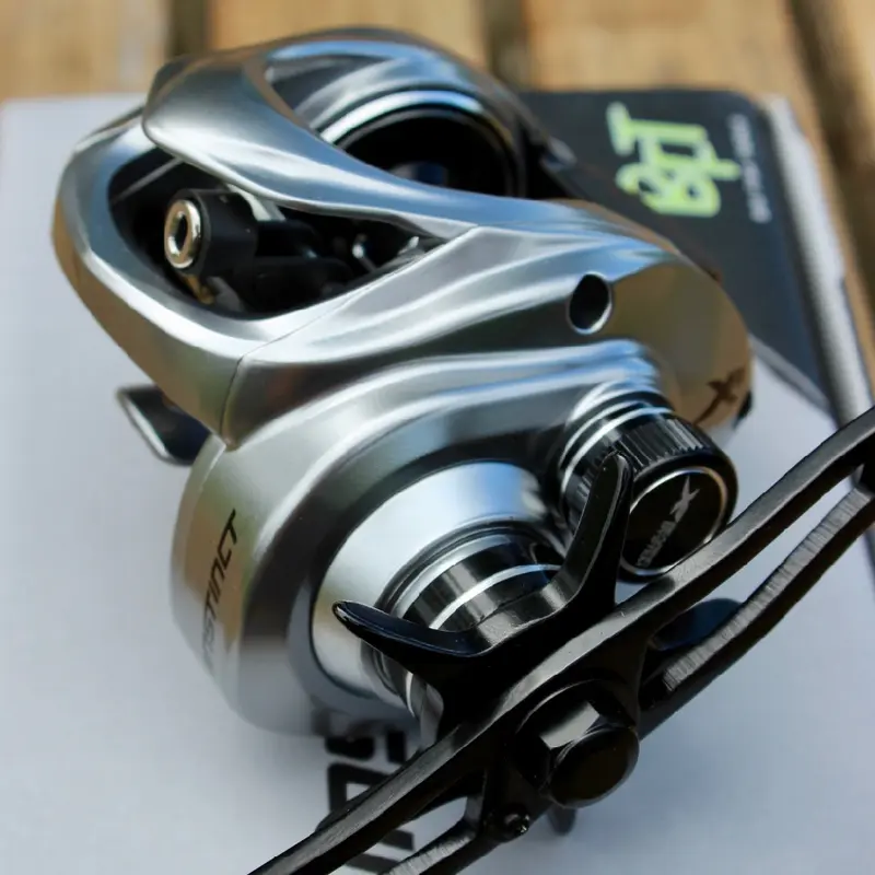 BFT Instinct INSX8 Baitcastrolle (Linkshand) / Baitcasting reel (left-handed)