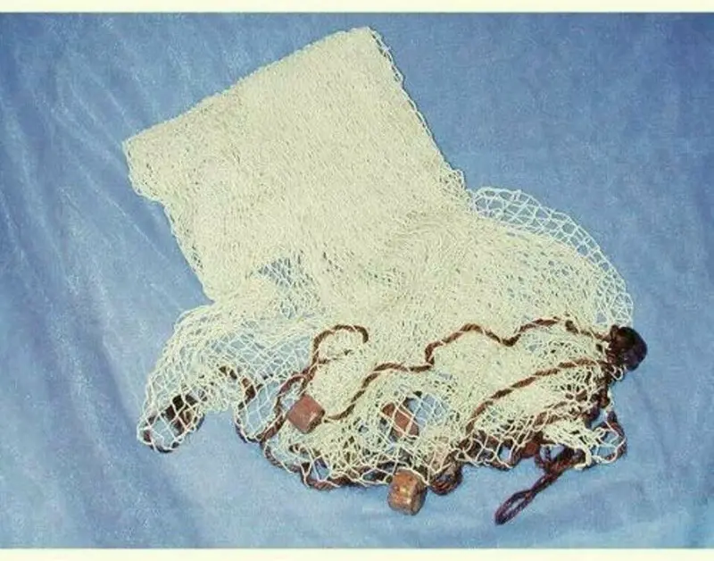 DEKO- Fischernetz mit Schwimmern - 2,5X 2,5 m- Farbe natur