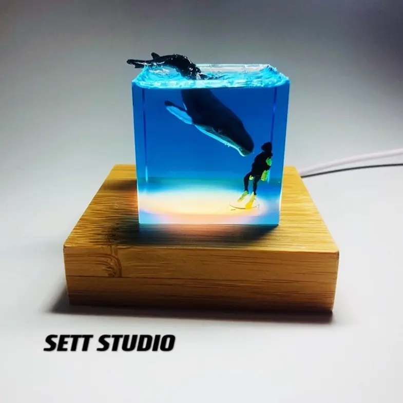 Humpback Whale LED Lamp