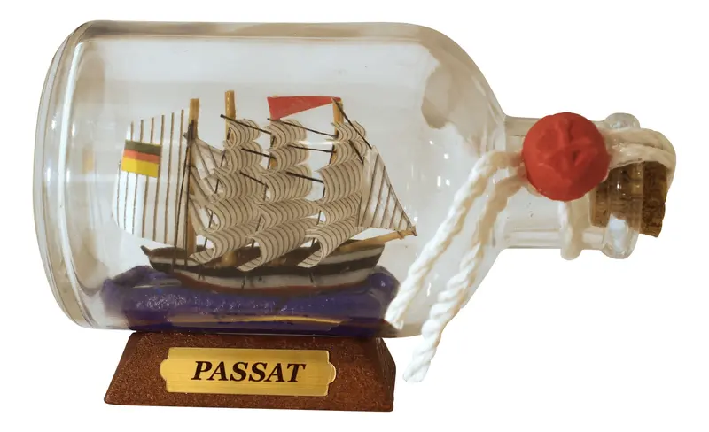 Kleines Flaschenschiff- Buddelschiff Passat- Schiff in Flasche- nautisch- maritime Dekoration