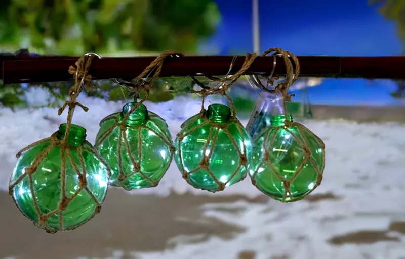 LED Fischerkugeln am Seil- grün