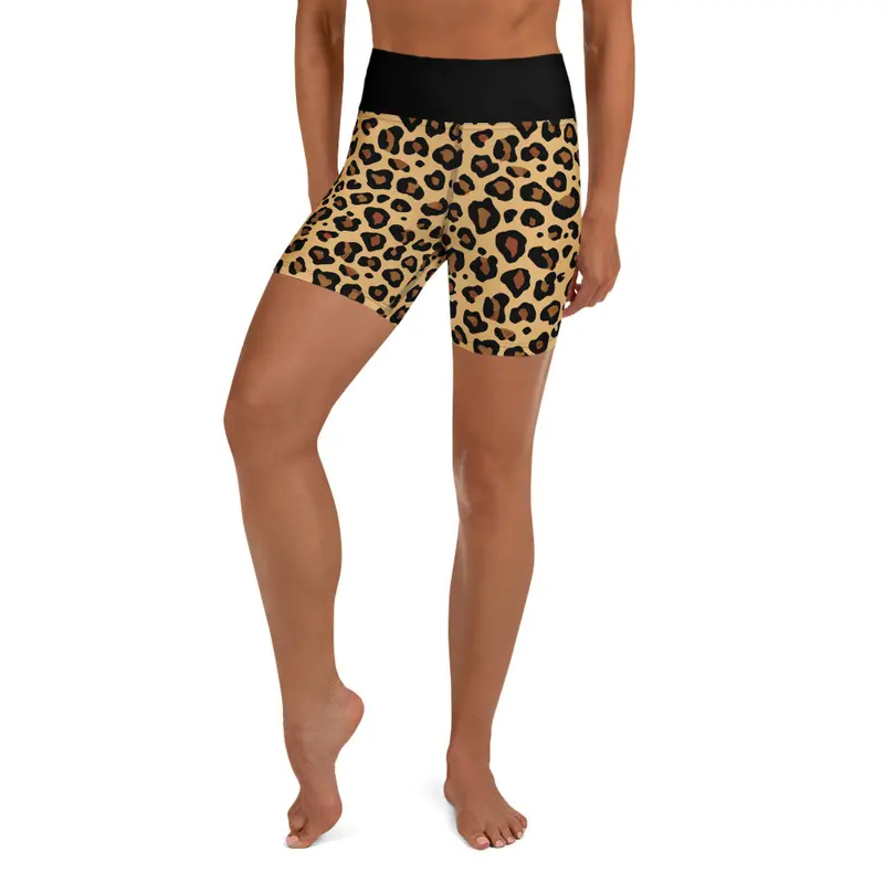 Leo Yoga-Shorts