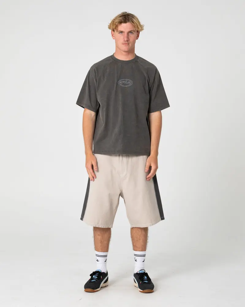 Lock Em 24" Baggy Short