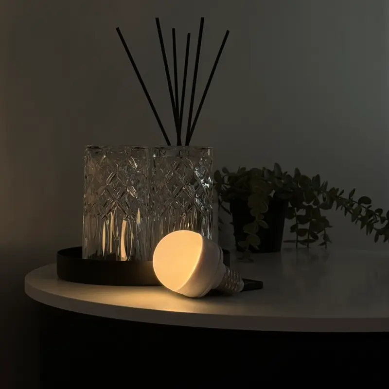 Magnetische LED-Leuchte mit Fernbedienung & USB-C