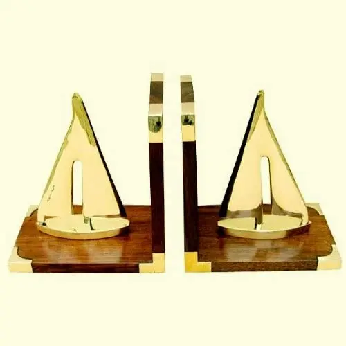 Maritime Buchstützen aus Holz/Messing - Segler
