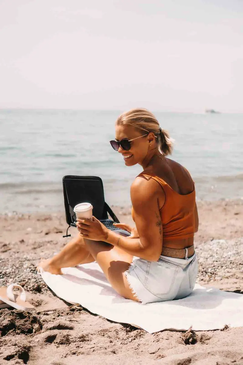 Subtech DRYCASE Laptophülle 15 Zoll wasserabweisend stoßfest