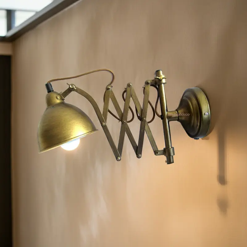 *Wandlampe- Schreibtischlampe-Scherengelenk- bronziert- Industriedesign